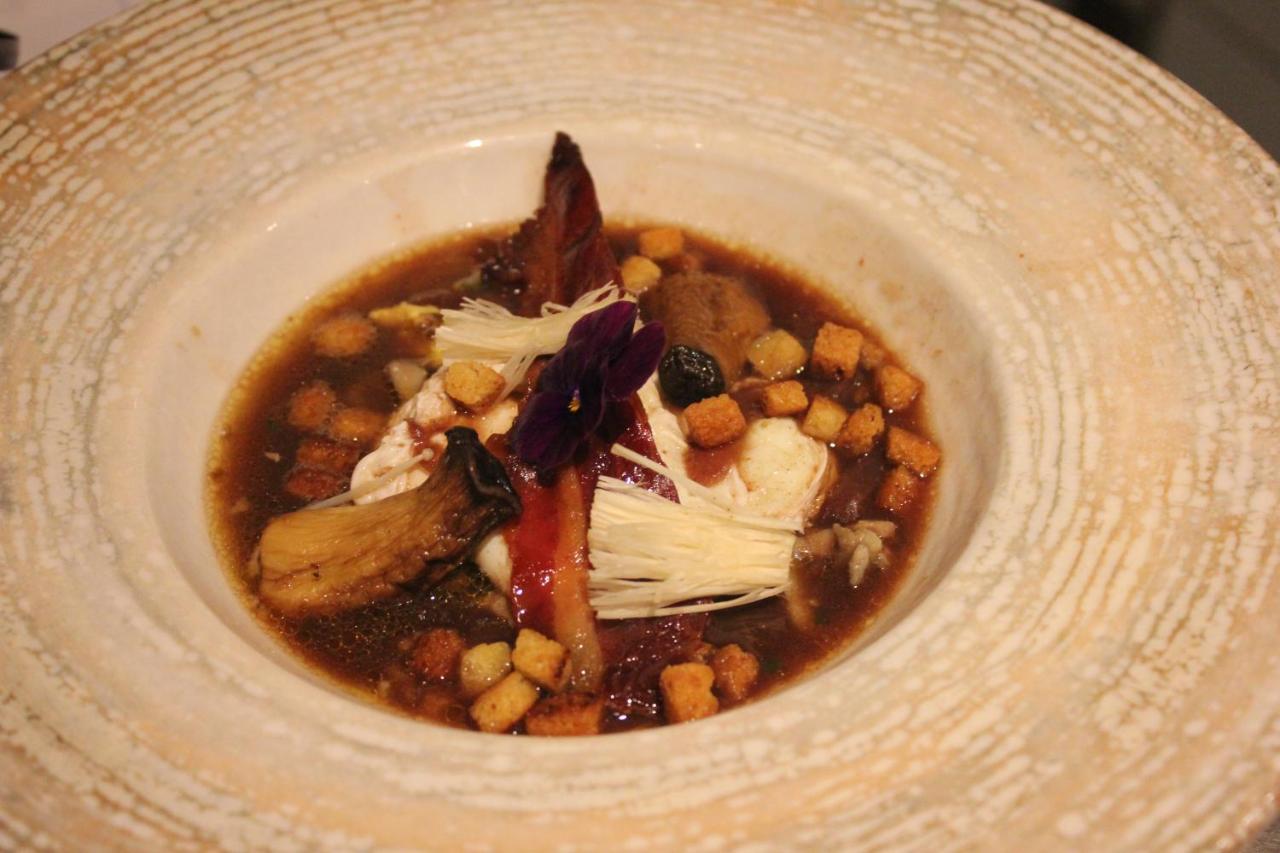 Logis Hotel & Restaurant - Le Manoir De Sauvegrain Saint-Lambert  Εξωτερικό φωτογραφία