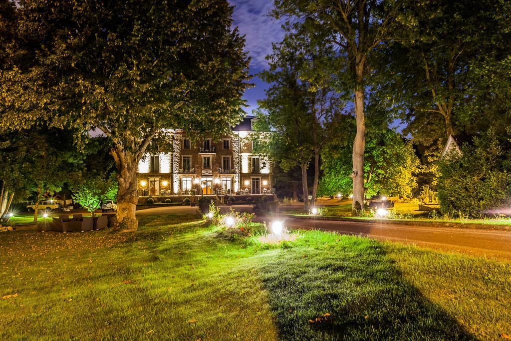 Logis Hotel & Restaurant - Le Manoir De Sauvegrain Saint-Lambert  Εξωτερικό φωτογραφία