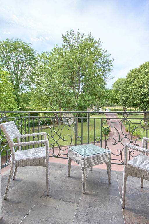 Logis Hotel & Restaurant - Le Manoir De Sauvegrain Saint-Lambert  Εξωτερικό φωτογραφία