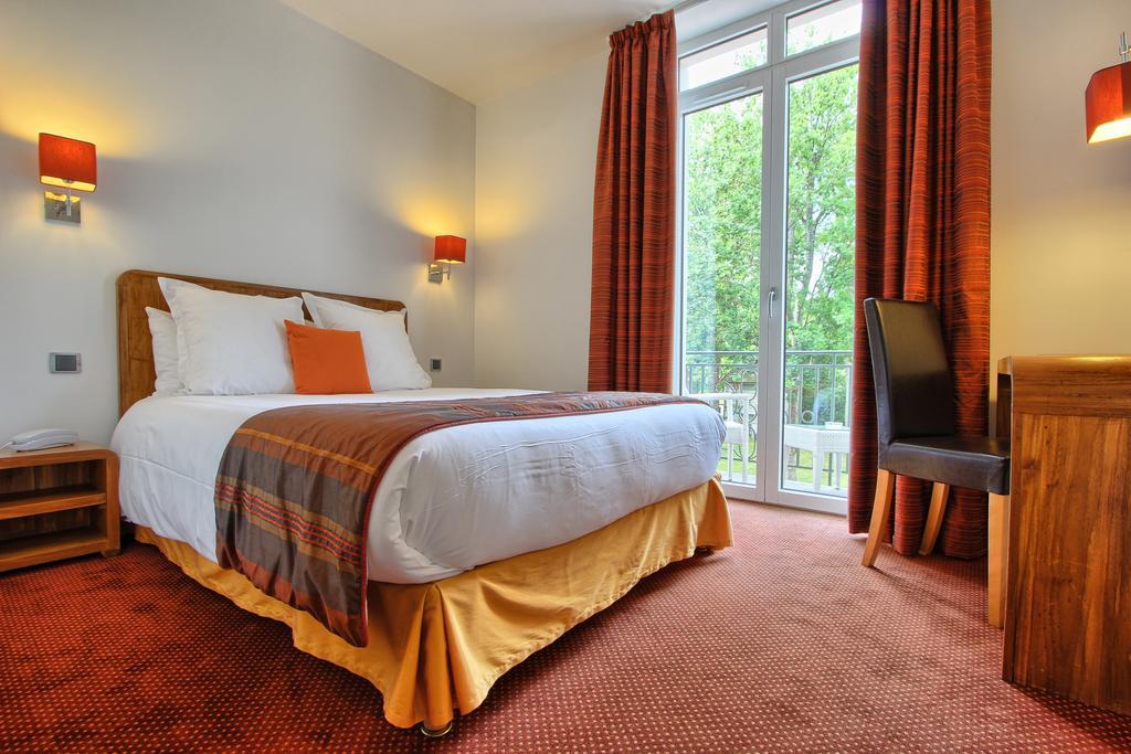 Logis Hotel & Restaurant - Le Manoir De Sauvegrain Saint-Lambert  Εξωτερικό φωτογραφία
