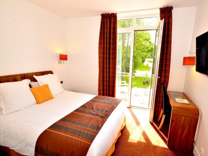 Logis Hotel & Restaurant - Le Manoir De Sauvegrain Saint-Lambert  Εξωτερικό φωτογραφία