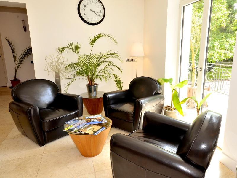 Logis Hotel & Restaurant - Le Manoir De Sauvegrain Saint-Lambert  Εξωτερικό φωτογραφία
